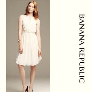 NWT Banana Republic Ivory High Neck/HalteSleeveless Flowy A-line Zip Dress Size6